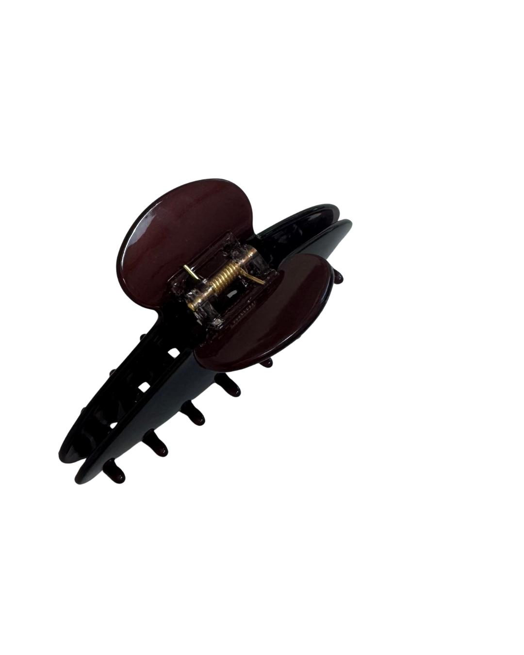 Black Claw Clip